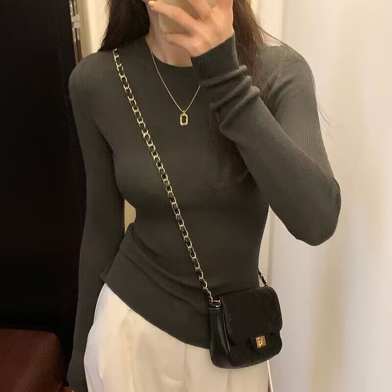 Slim-Fit Wool Pullover